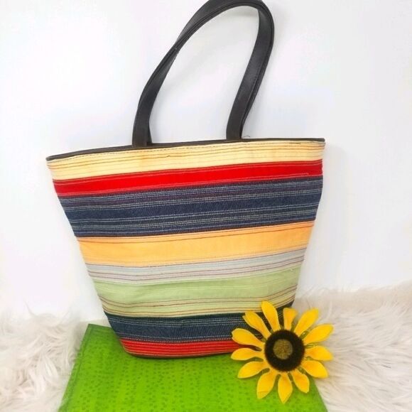 Colorful Bucket Bag. Bath and Body Works - Picture 1 of 10